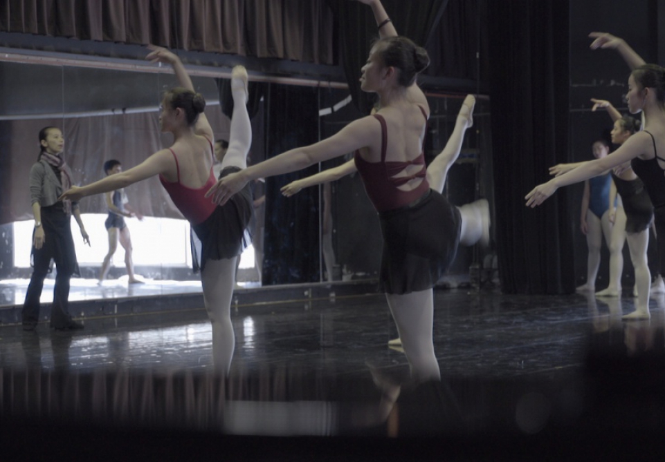 舞蹈與影像（上）：彰顯舞者身體的獨特性，以《曼菲》為例-圖片